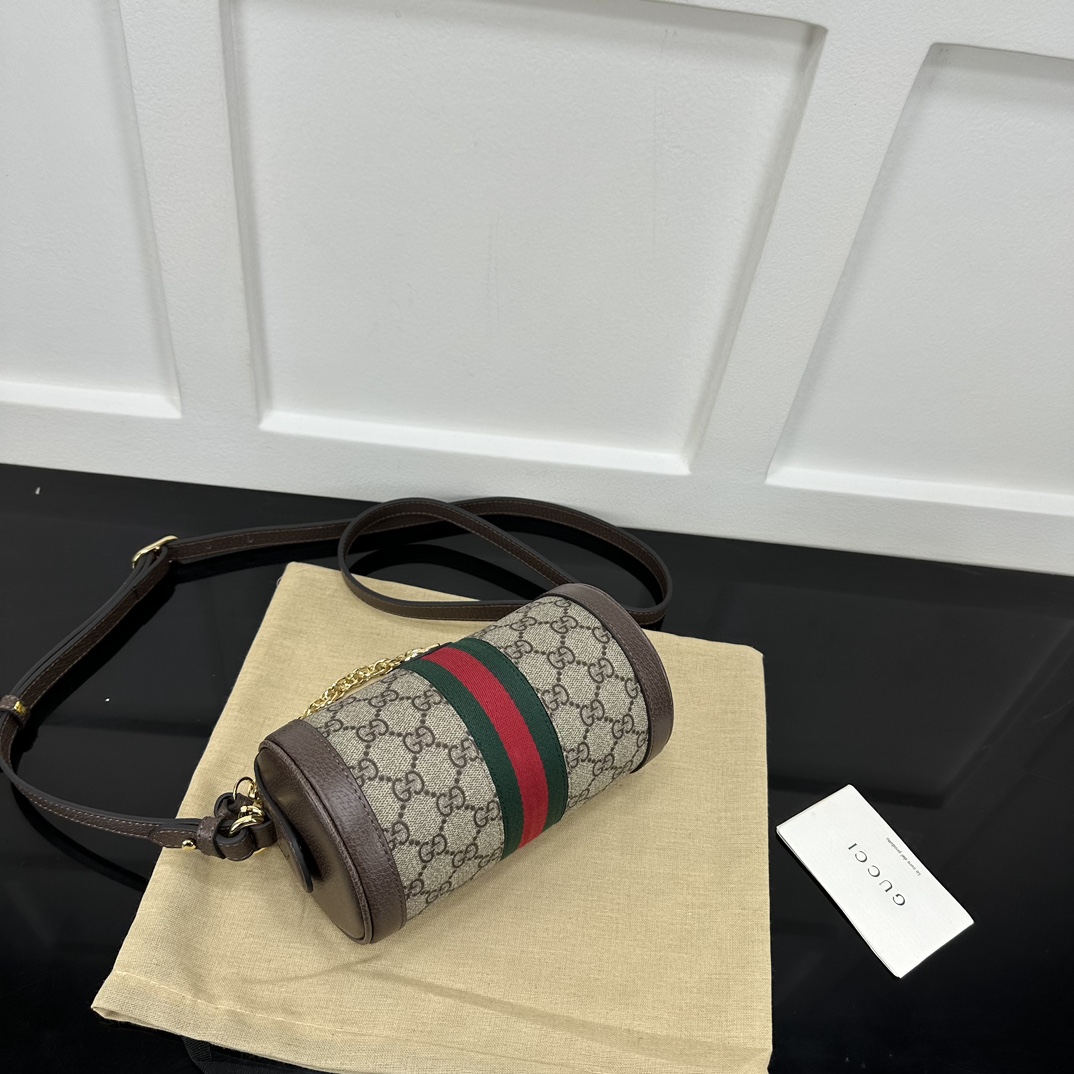 Gucci Round Bags